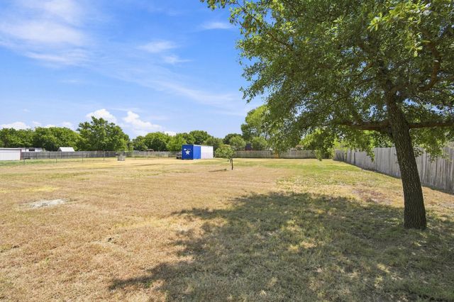 316 Janis Lane, Waxahachie, TX 75165