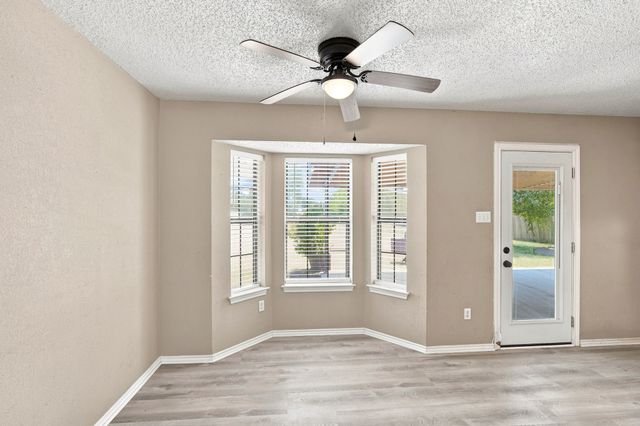 316 Janis Lane, Waxahachie, TX 75165