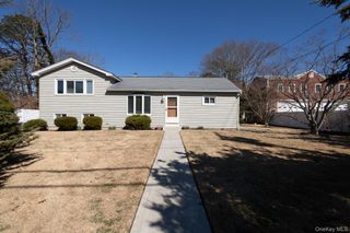 341 Manhattan Boulevard, Islip Terrace, NY 11752