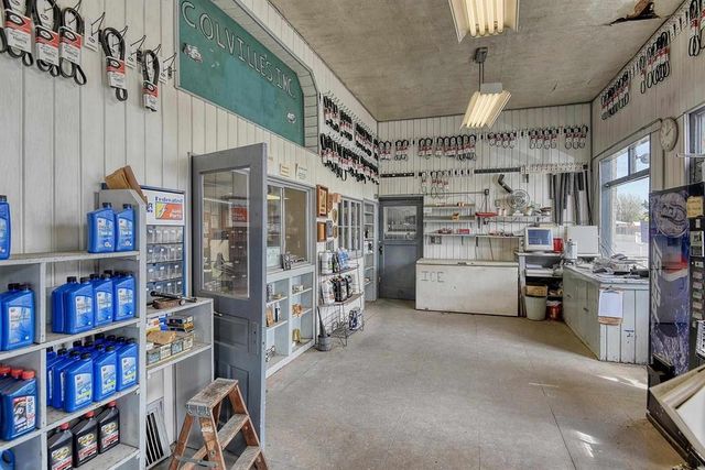 110 E Broadway Ave, Reardan, WA 99029