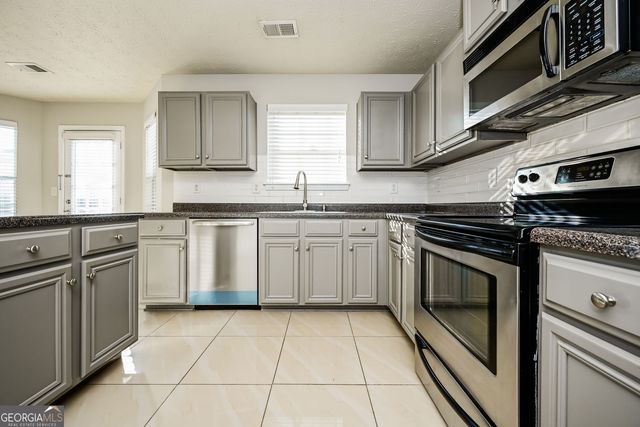 7512 Congregation Street, Fairburn, GA 30213