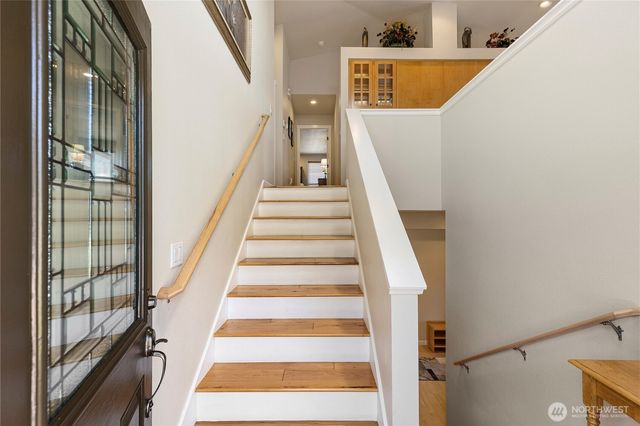 6027 Osprey Circle, Bremerton, WA 98312