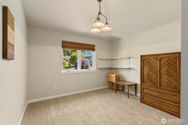 6027 Osprey Circle, Bremerton, WA 98312