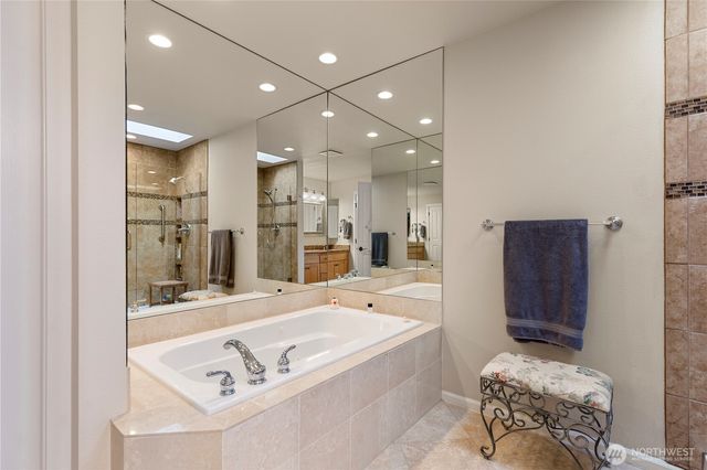 6027 Osprey Circle, Bremerton, WA 98312