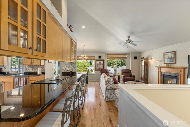6027 Osprey Circle, Bremerton, WA 98312