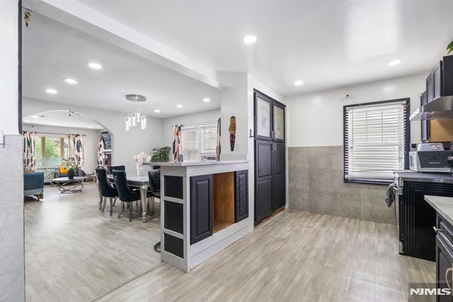 155 Ivy, Newark, NJ 07106