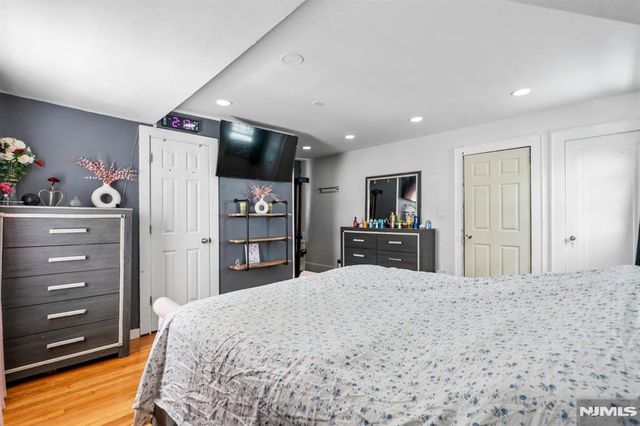 155 Ivy, Newark, NJ 07106