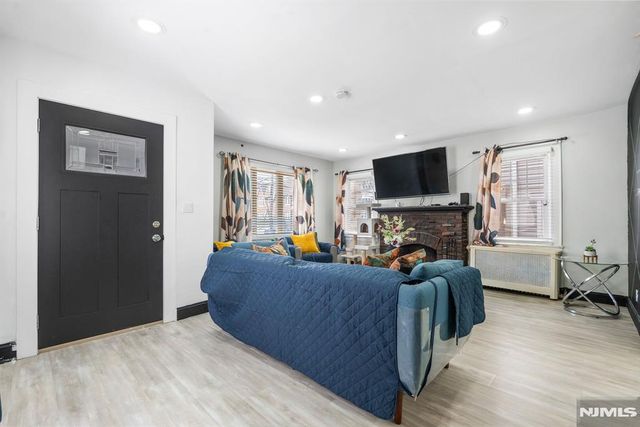 155 Ivy, Newark, NJ 07106