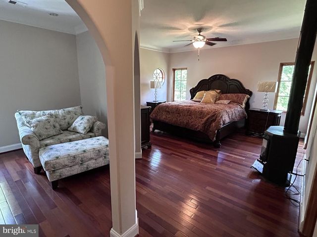 10872 PATOWMACK DR, Great Falls, VA 22066