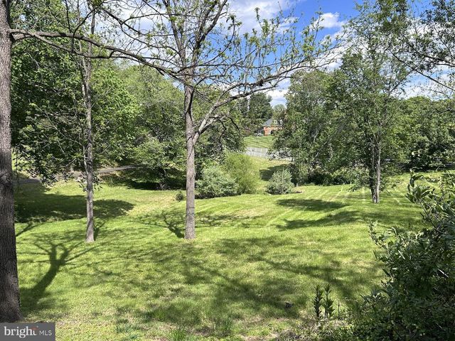 10872 PATOWMACK DR, Great Falls, VA 22066