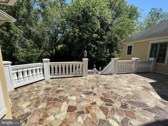 10872 PATOWMACK DR, Great Falls, VA 22066