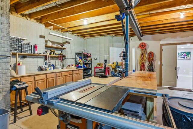 133 Pine Hills Road, Johnstown, OH 43031