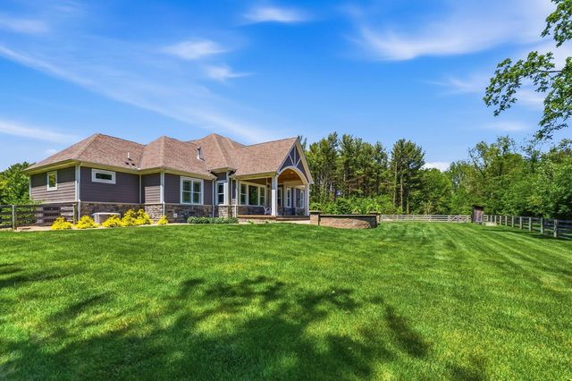 133 Pine Hills Road, Johnstown, OH 43031