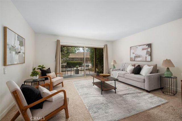 324 Tangelo 325, Irvine, CA 92618