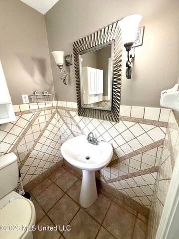 8434 Cedarbrush Drive, Southaven, MS 38671