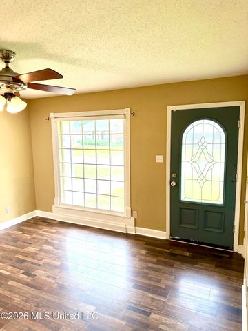 8434 Cedarbrush Drive, Southaven, MS 38671