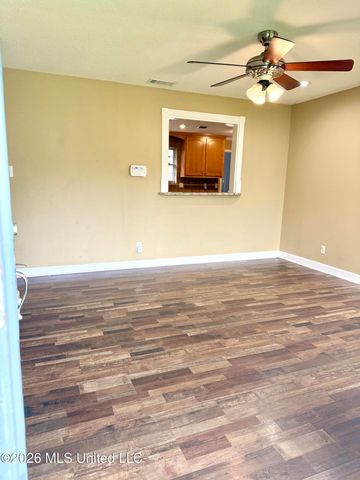 8434 Cedarbrush Drive, Southaven, MS 38671