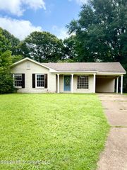 8434 Cedarbrush Drive, Southaven, MS 38671