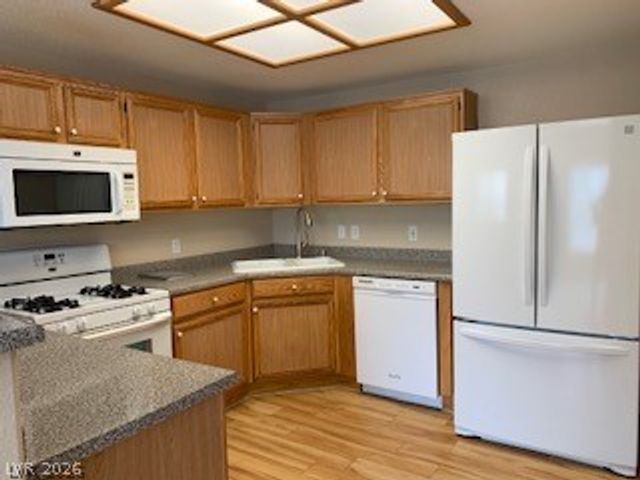 9470 Peace Way 243, Las Vegas, NV 89147