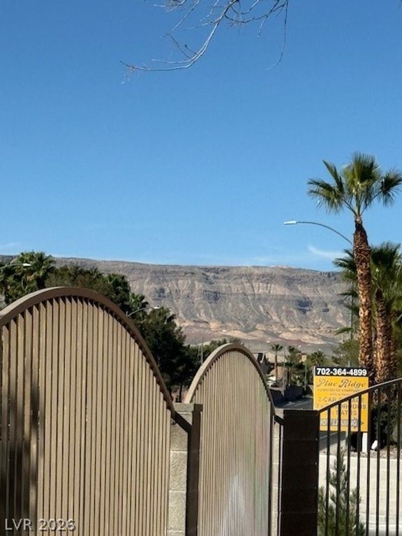 Image 10 of property listing at 9470 Peace Way 243, Las Vegas, NV 89147