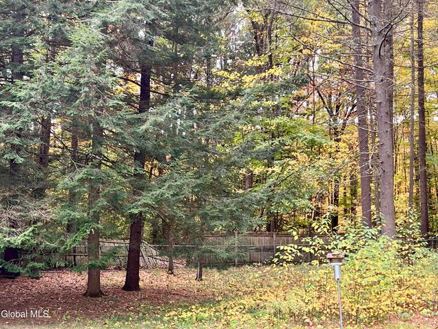 32 Linette Lane, Queensbury, NY 12804