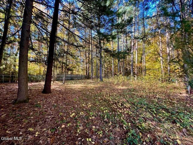 32 Linette Lane, Queensbury, NY 12804