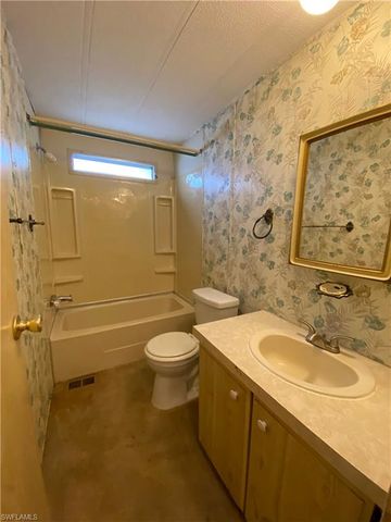 234 Lamplighter LN, North Fort Myers, FL 33917