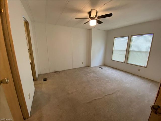 234 Lamplighter LN, North Fort Myers, FL 33917