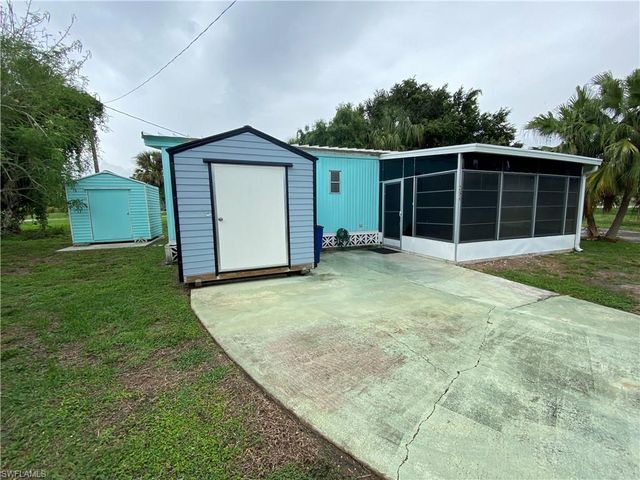 234 Lamplighter LN, North Fort Myers, FL 33917