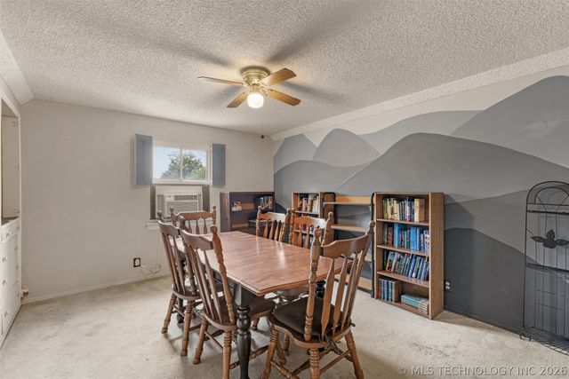 11411 E 37th Place, Tulsa, OK 74146