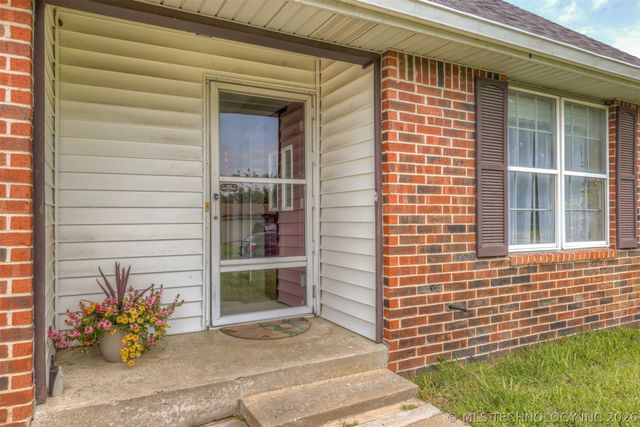 11411 E 37th Place, Tulsa, OK 74146