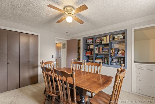11411 E 37th Place, Tulsa, OK 74146