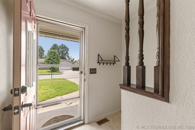 11411 E 37th Place, Tulsa, OK 74146