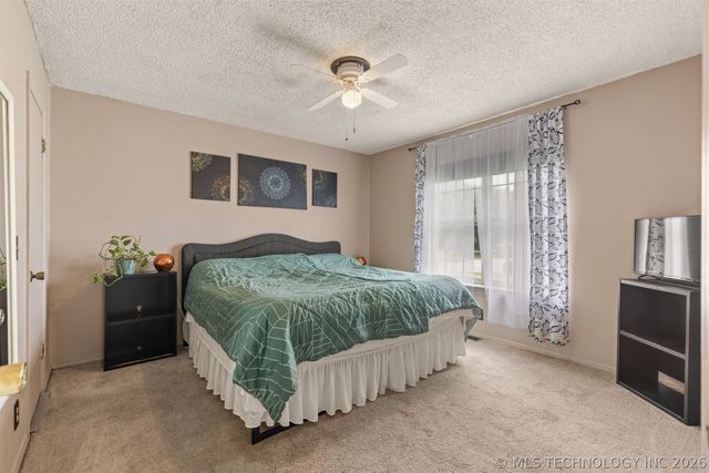 11411 E 37th Place, Tulsa, OK 74146