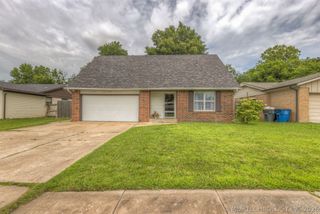 11411 E 37th Place, Tulsa, OK 74146
