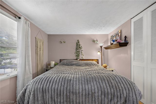 5124 Willow Crest Avenue, Austintown, OH 44515