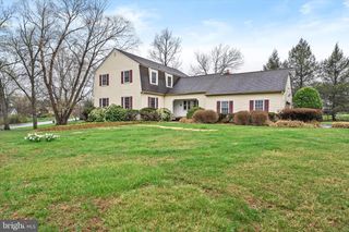 106 CRESTWOOD RD, Washington Crossing, PA 18977