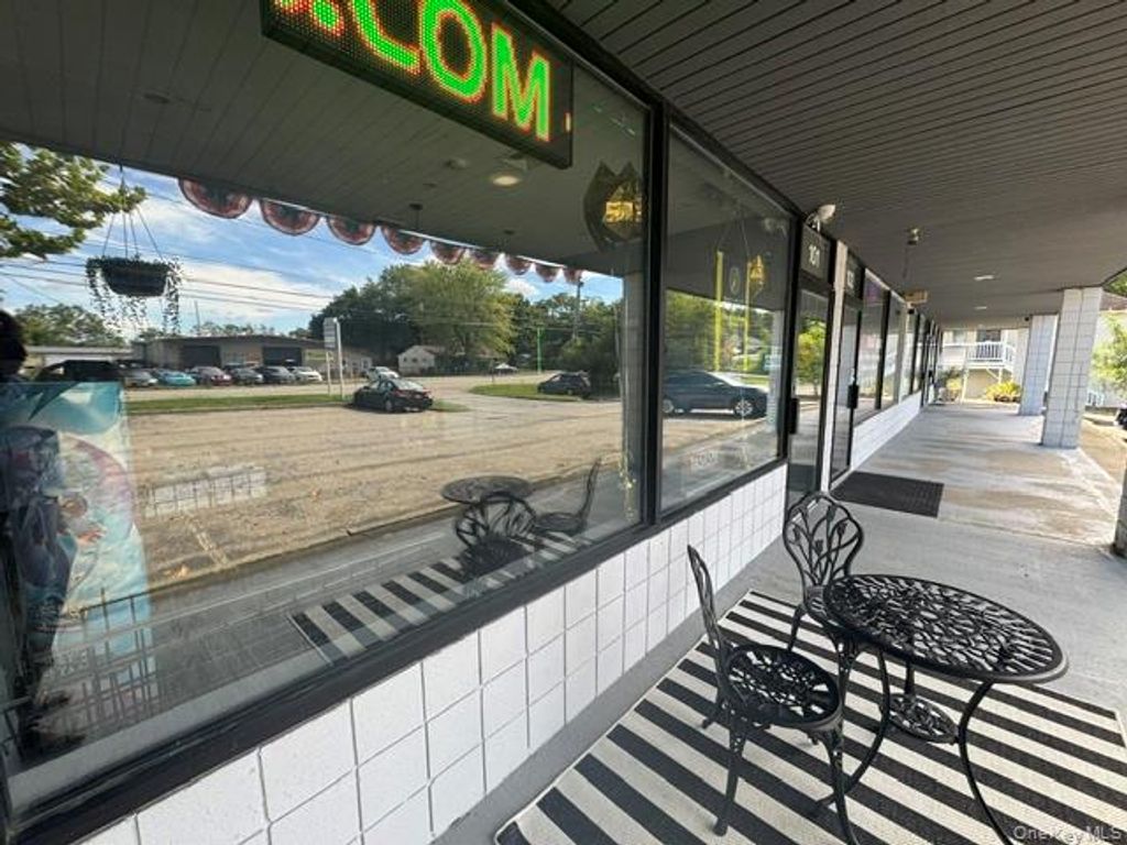 2424 State Route 32 104, New Windsor, NY 12553 — exterior