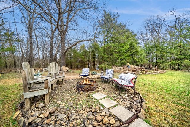 12107 Volcano Road, West Fork, AR 72774