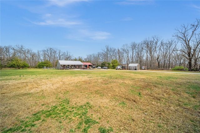 12107 Volcano Road, West Fork, AR 72774