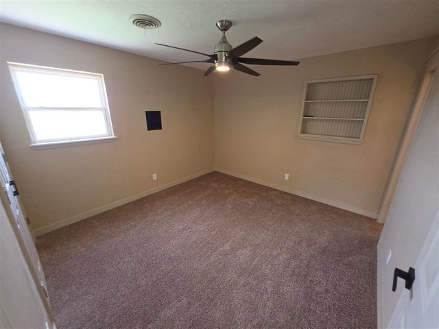 1612 NW 50th St, Lawton, OK 73505