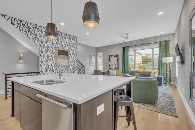 534 28th Ave, N, Nashville, TN 37209