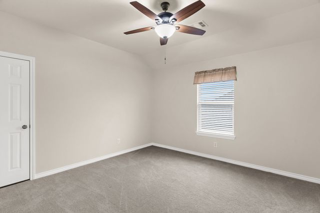 221 Villanova Drive, Van Alstyne, TX 75495