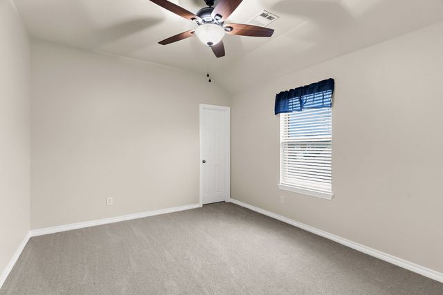 221 Villanova Drive, Van Alstyne, TX 75495