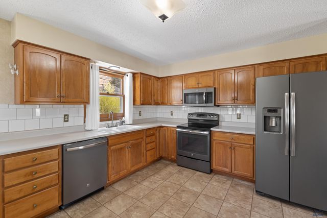 12804 ROBINSON RD, Black Hawk, SD 57718