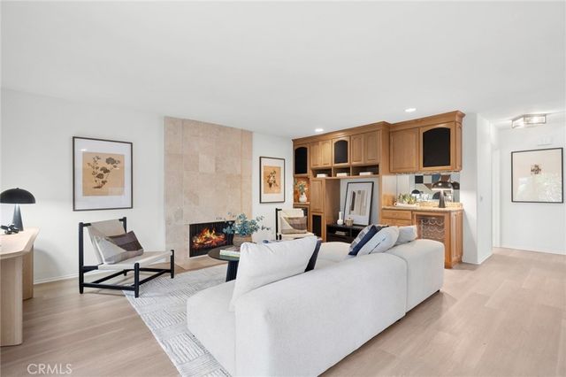 25232 Derby Circle, Laguna Hills, CA 92653