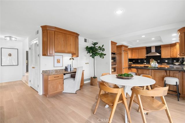 25232 Derby Circle, Laguna Hills, CA 92653