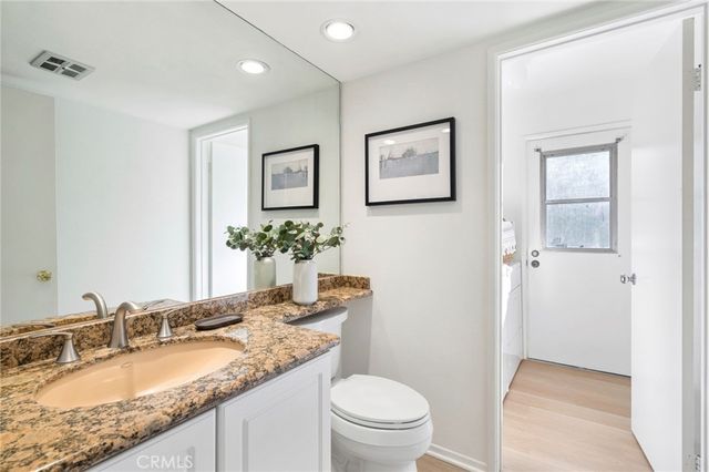 25232 Derby Circle, Laguna Hills, CA 92653