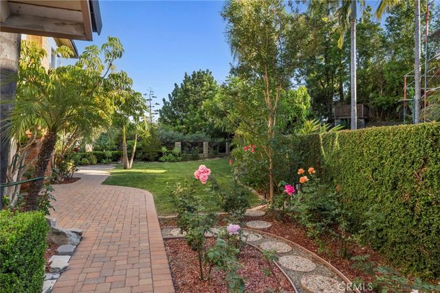 25232 Derby Circle, Laguna Hills, CA 92653