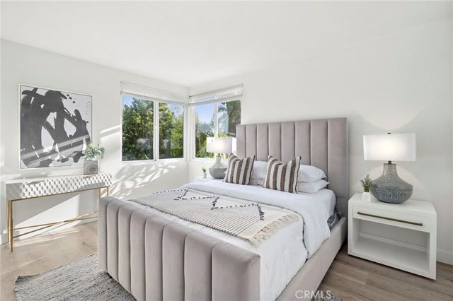 25232 Derby Circle, Laguna Hills, CA 92653